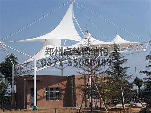 膜結(jié)構(gòu)材料主要有四種：膜材、鋼構(gòu)、索及附件