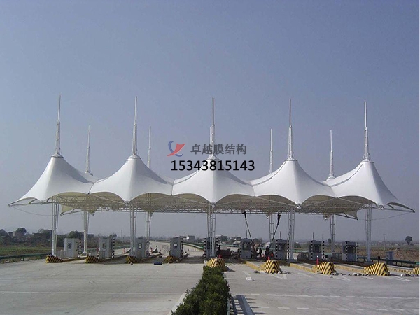 拉薩高速收費(fèi)站雨棚【專(zhuān)業(yè)廠(chǎng)家】景觀遮陽(yáng)棚/服務(wù)區(qū)膜結(jié)構(gòu)充電站設(shè)計(jì)公司