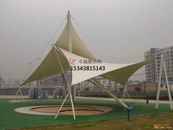 雞西<font color='red'>張拉膜結(jié)構(gòu)</font>景觀(guān)小品【案例圖片】