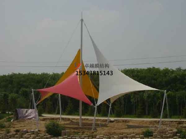 巢湖張拉膜景觀遮陽棚【生產(chǎn)銷售】 　　