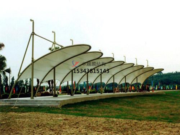 冬季搭建膜結(jié)構(gòu)需要注意事項(xiàng)有哪些？