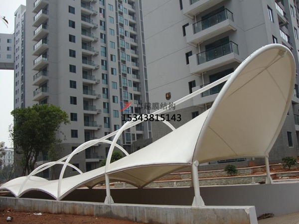 膜結(jié)構(gòu)工程竣工驗收的標(biāo)準(zhǔn)操作是什么？