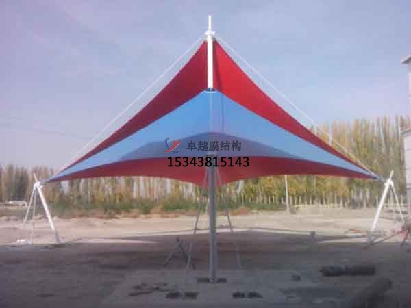 鶴壁商業(yè)廣場(chǎng)<font color='red'>張拉膜結(jié)構(gòu)</font>景觀棚/雨棚設(shè)計(jì)搭建