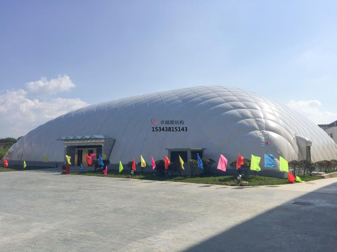 充氣膜結(jié)構(gòu)，充氣膜有什么優(yōu)點