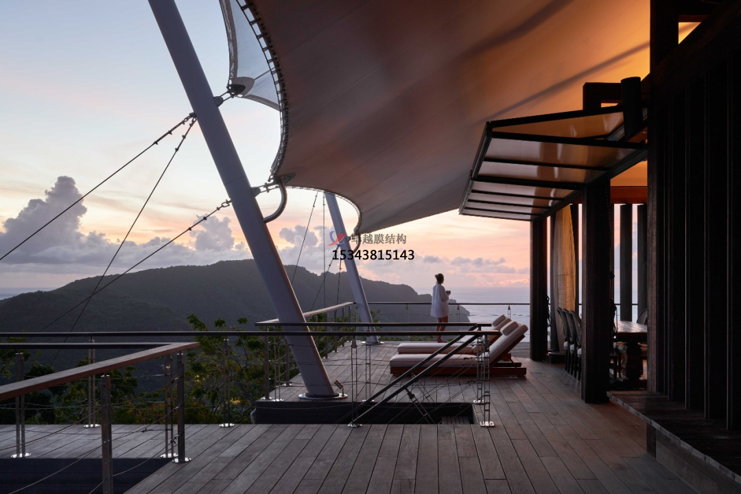 “<font color='red'>張拉膜結(jié)構(gòu)</font>” 過時(shí)了？不，是升級(jí)了！