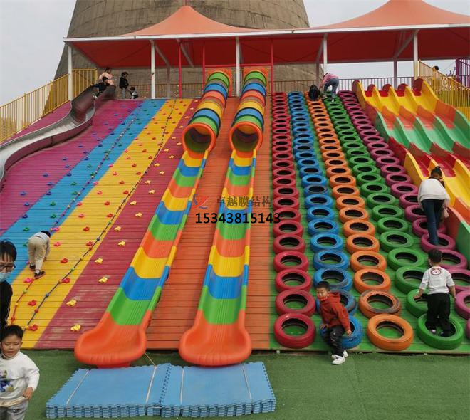 平頂山滑世界橘紅色<font color='red'>張拉膜結(jié)構(gòu)</font>生產(chǎn)