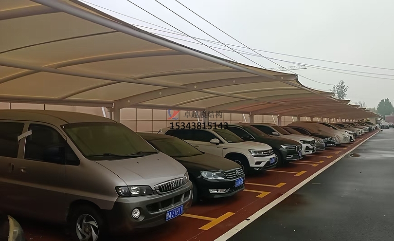 河南某部備勤樓北側(cè)膜結構汽車棚  